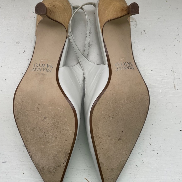 White Slingback Kitten Heels 8.5 - Picture 4 of 4